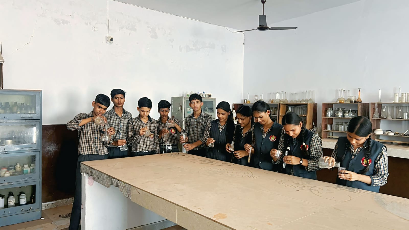 LAB - S.S.D. Inter College, Aligarh